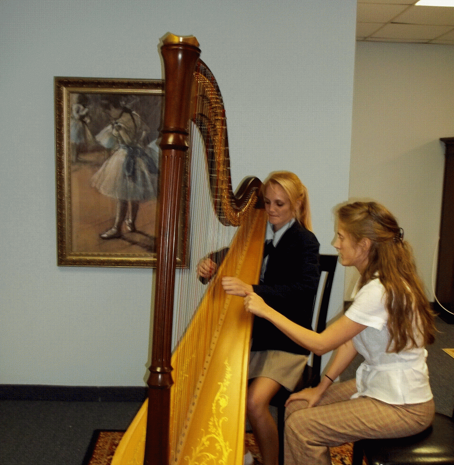 Photo of student with teacher_1